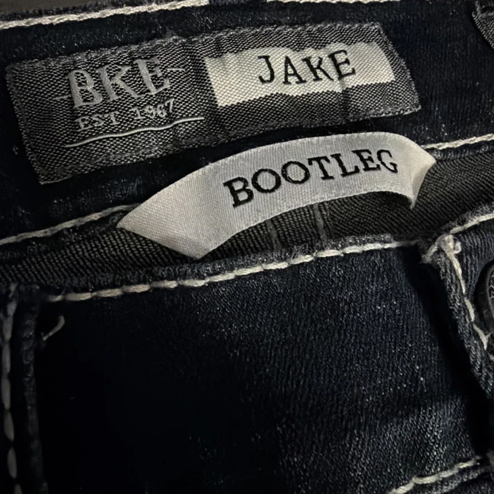 BKE Jake Denim Jean Men 32R 32x31 Dark Denim Jake Bootleg Western Cowboy